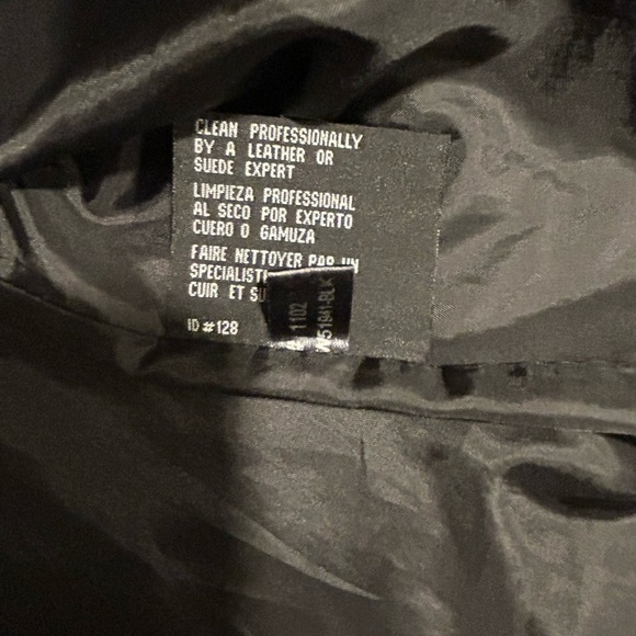 GIII New York Women’s Black leather jacket Coat, size medium - Picture 7 of 7